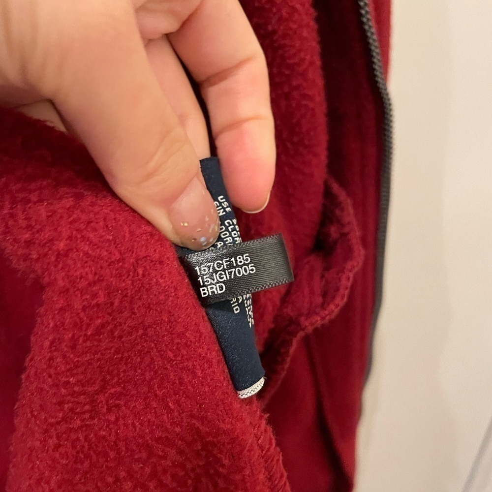 Tommy Hilfiger Fleece Red Black Full Zip Up Jacket 
Men Medium 
Condition 8/10 - Picture 5 of 10